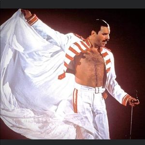 Meet your Posher, Darcie